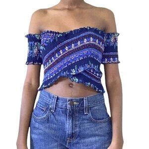 🏆446 Flying Tomato Cold Shoulder Smocked Crop Top